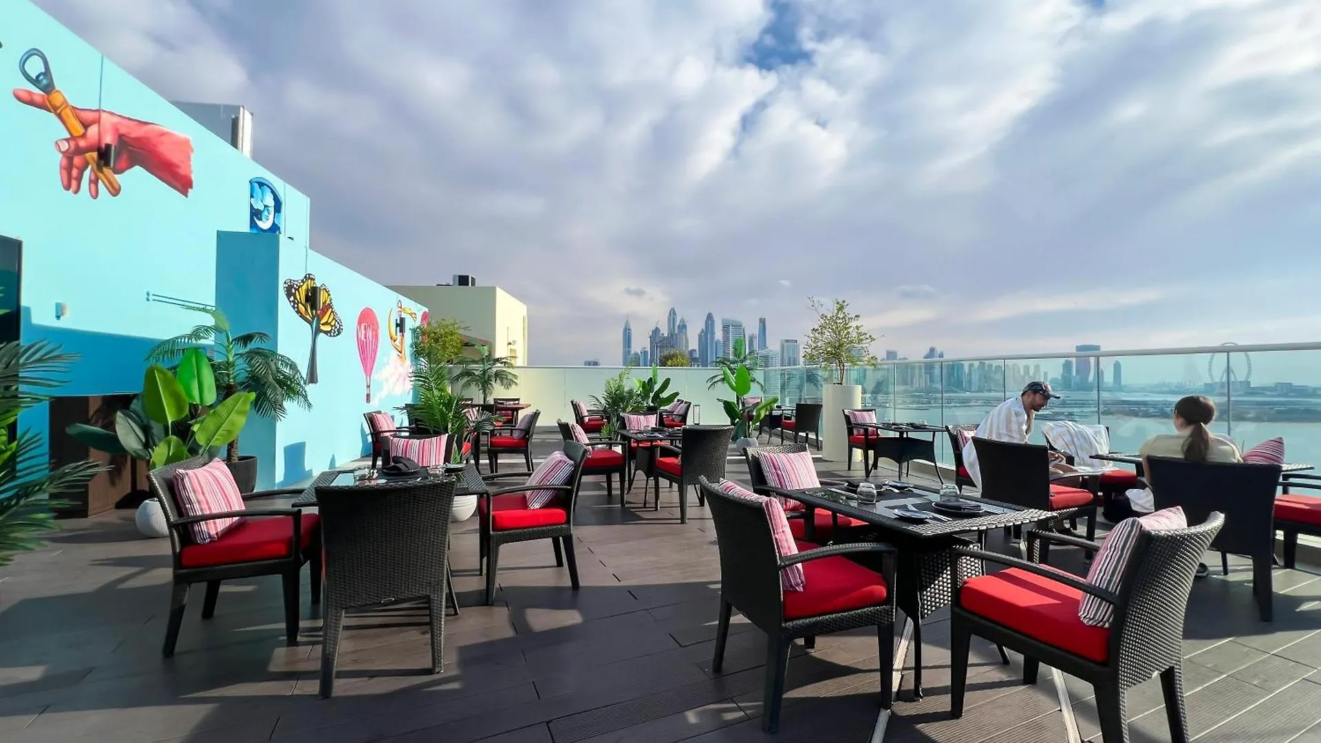 Coastal 1Br Hideaway With Breathtaking Sea Views - 50Ab5 Apartment Dubai